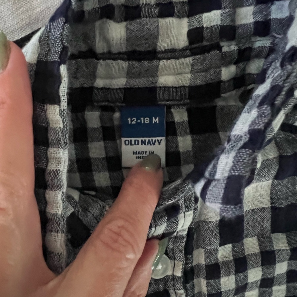 Calvin Klein & Old Navy Kids' Navy and Denim Button-Down Bundle  Co - Picture 3 of 7